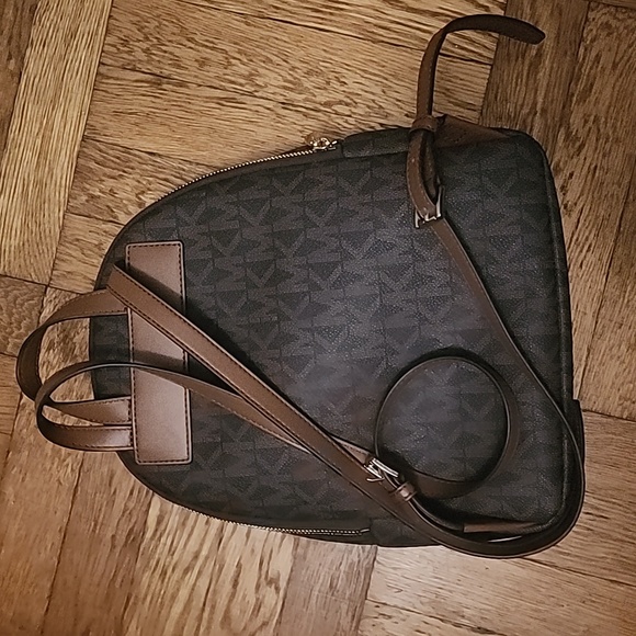 COPY - Michael kors backpack - Picture 2 of 8